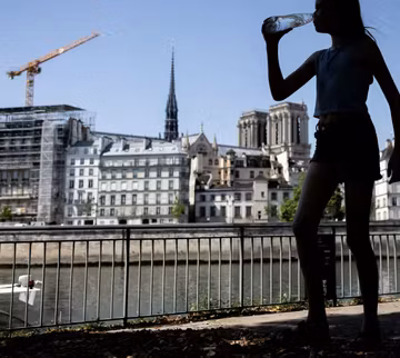 EN DIRECT, canicule : après le pic de mercredi, Météo-France prévoit un jeudi « suffocant » et place 72 départements en vigilance rouge canicule