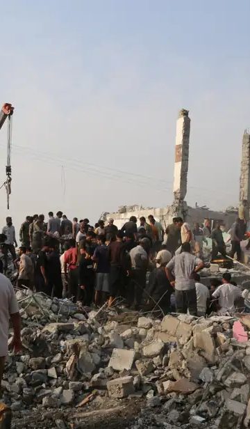 École bombardée en Iran | Trump met en doute une implication américaine
